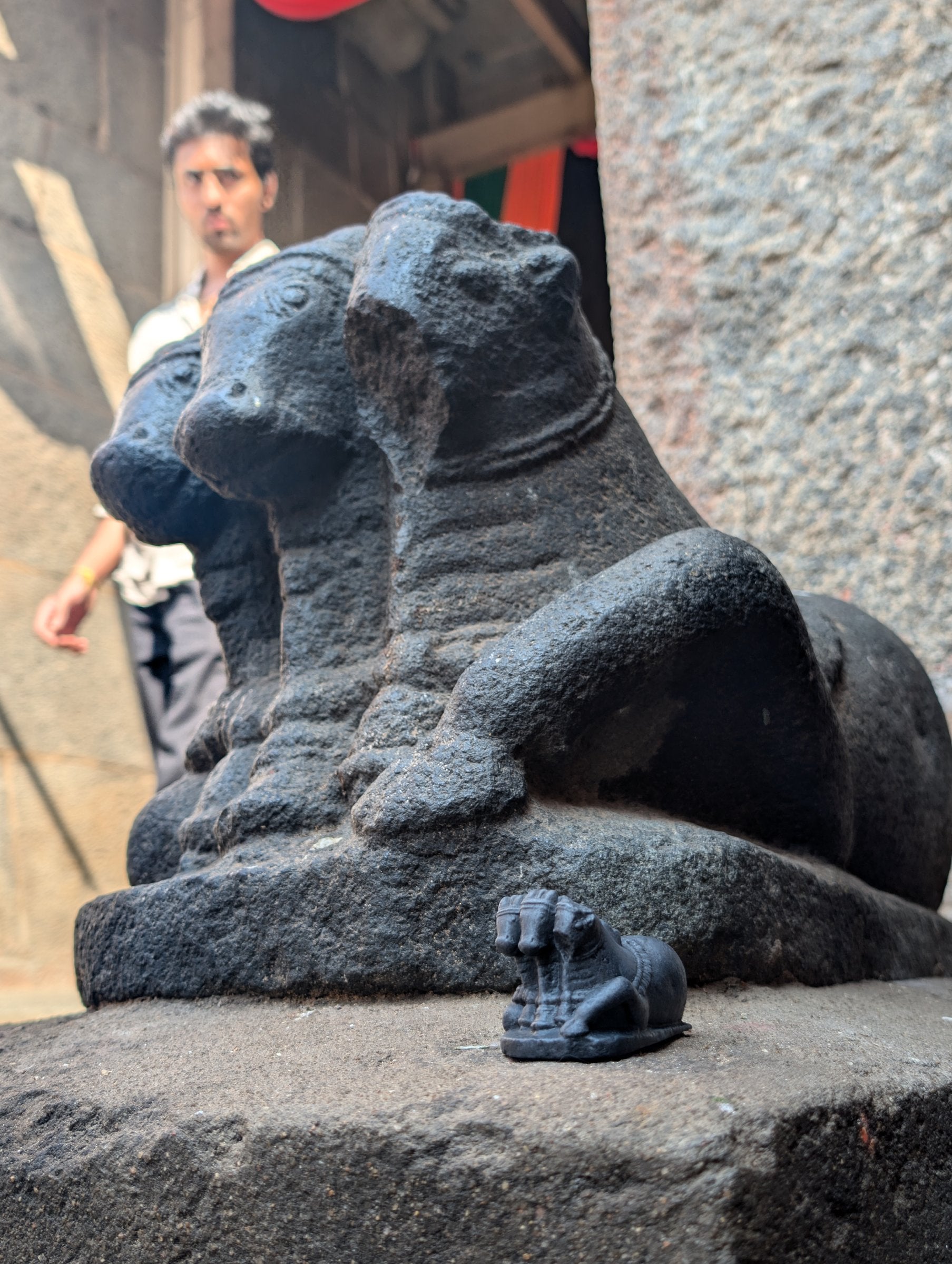 Trimukhi Nandi - Hampi - Virupaksha Temple